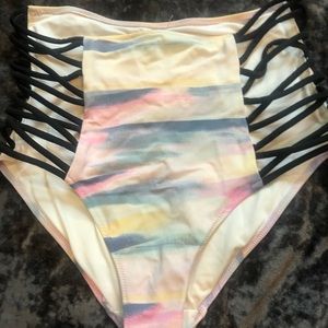 Sunset high waisted bottoms